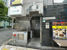 オフィスビル出入口