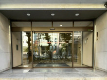 オフィスビル出入口