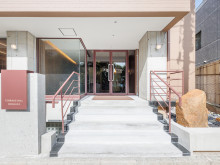 オフィスビル出入口