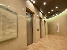 エレベーター(3基)