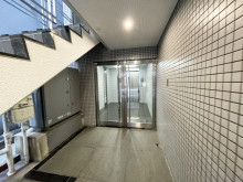 オフィスビル出入口