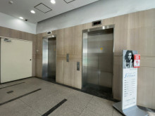 エレベーター(3基)