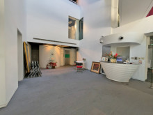 エントランスホール