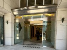 オフィスビル出入口