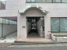 オフィスビル出入口