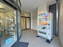 オフィスビル出入口