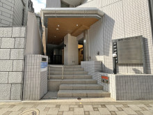 オフィスビル出入口