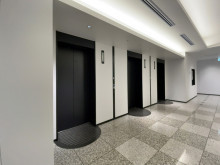 エレベーター(4基)