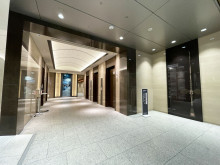 エントランスホール