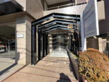 オフィスビル出入口