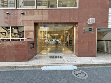 オフィスビル出入口