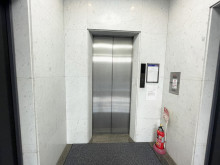 エレベーター(1基)