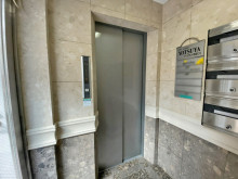 エレベーター（1基）