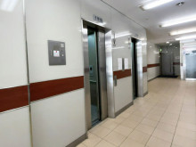 エレベーター(2基)