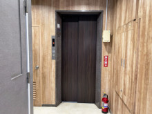 エレベーター（1基）