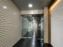 オフィスビル出入口