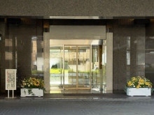 オフィスビル出入口