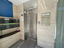 エレベーター（1基）