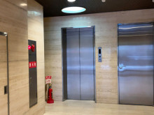 エレベーター(1基)