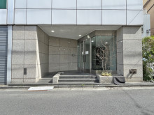 オフィスビル出入口