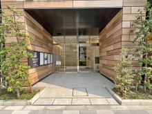 オフィスビル出入口