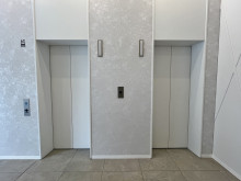 エレベーター（2基）