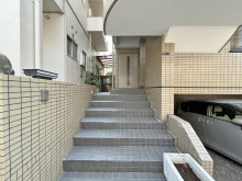 オフィスビル出入口