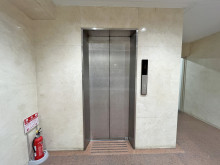 エレベーター（1基）