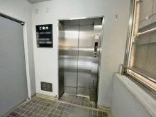 エレベーター(1基)