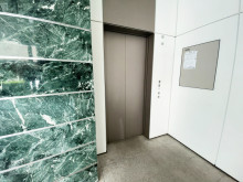 エレベーター(1基)