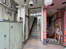 オフィスビル出入口