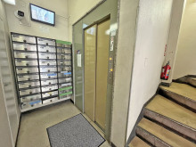エレベーター(1基)