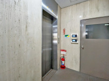 エレベーター(1基)