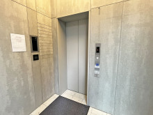 エレベーター(1基)