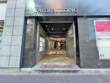 オフィスビル出入口