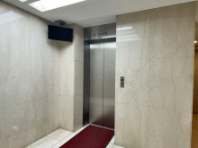 エレベーター(1基)