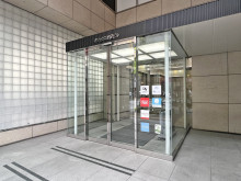 オフィスビル出入口