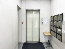 エレベーター(1基)