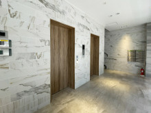 エレベーター(2基)