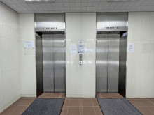 エレベーター(2基)