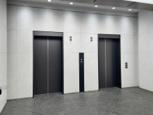 エレベーター(2基)