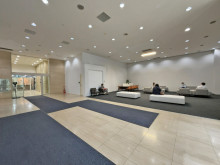 エントランスホール