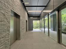 エレベーター(2基)