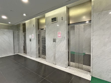 エレベーター(3基)