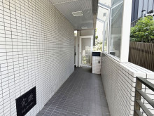 エントランスアプロー