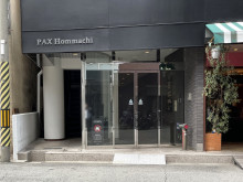 オフィスビル出入口