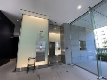 エレベーターホール出