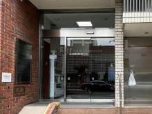 オフィスビル出入口