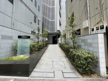 エントランスアプロー