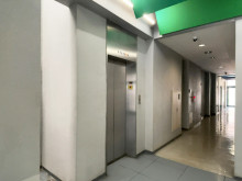 エレベーター(1基)